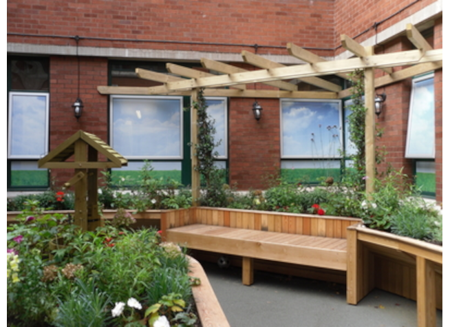 Worcester Royal Hospital Dementia Garden